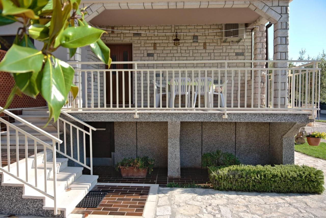 Apartments Vili Умаг Экстерьер фото